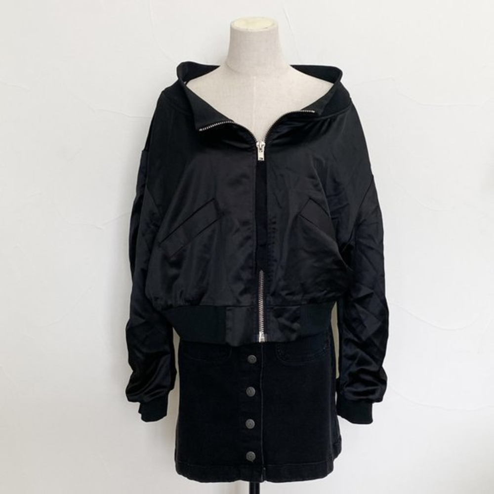 ALPHA & OMEGA Black Satin Off‎ Shoulder Oversized NWOT Bomber Jacket Zip Up Sz S